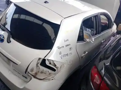 Veículo de Sucata toyota auris (_e15_) 1.8 hybrid (zwe150_) do ano 2012 alimentado 2zr