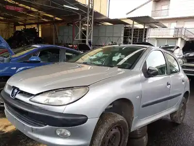 Здавання транспортного засобу PEUGEOT 206 FASTBACK (2A/C) 1.9 D року 2000 потужний WJZ