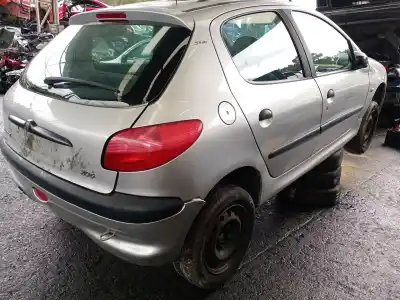 Здавання транспортного засобу peugeot 206 fastback (2a/c) 1.9 d року 2000 потужний wjz
