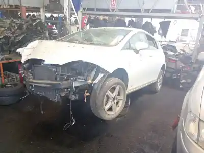 Veicolo di demolizione SEAT LEON (1P1) 1.4 TSI dell'anno 2011 alimentato CAX