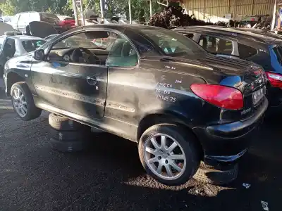 Sloopvoertuig PEUGEOT 206 CC (2D)  van het jaar 2001 aangedreven RFN (EW10J4)