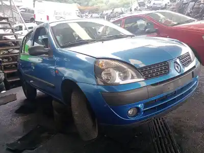 Veículo de Sucata RENAULT CLIO II FASE II (B/CB0) 1.5 dCi Diesel 65 CV / 48 KW do ano 2002 alimentado K9K A7