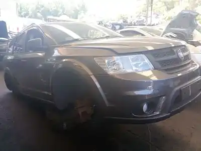 Veículo de Sucata FIAT FREEMONT (345_) 2.0 JTD 4X4 do ano 2011 alimentado 939 B5.000