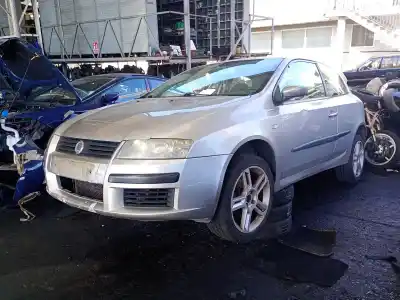 Здавання транспортного засобу fiat stilo (192_) 1.9 jtd (192_xe1a) року 2004 потужний 192 a1.000