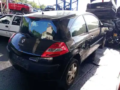 Veículo de Sucata renault megane ii (bm0/1_, cm0/1_) 1.5 dci (bm1e cm1e) do ano 2007 alimentado k9k p7