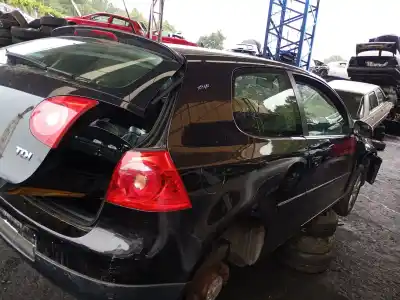 Veículo de Sucata volkswagen golf v (1k1) 1.9 tdi do ano 2008 alimentado bxe