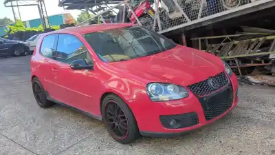 Veículo de Sucata volkswagen golf v (1k1) 2.0 gti do ano 2004 alimentado axx