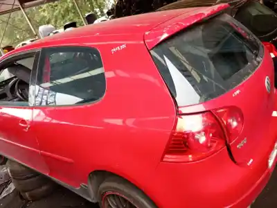 Veículo de Sucata volkswagen golf v (1k1) 2.0 gti do ano 2004 alimentado axx