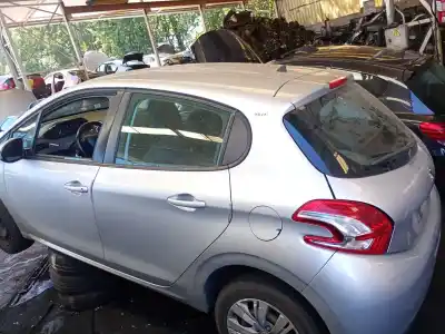 Здавання транспортного засобу PEUGEOT 208 CAIXA (CR_) 1.4 HDi 68 (CR8HR0) року 2014 потужний 8H01