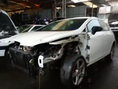 Veicolo di demolizione SEAT LEON (1P1) 1.4 TSI dell'anno 2009 alimentato CAX