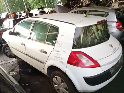 Veicolo di demolizione renault megane ii (bm0/1_, cm0/1_) 1.5 dci (bm02 bm13 bm2a cm02 cm13) dell'anno 2004 alimentato k9k f7