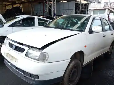 Vehicul casat SEAT IBIZA II (6K1)  al anului 1998 alimentat 1Y
