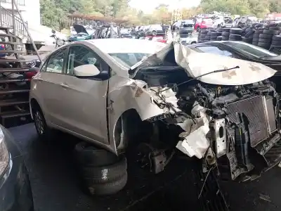 Scrapping Vehicle hyundai i30 (gd) 1.4 crdi of the year 2014 powered d4fc