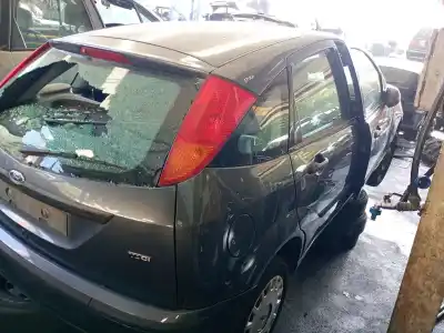 Sloopvoertuig ford focus (daw, dbw) 1.8 turbo di / tddi van het jaar 2004 aangedreven ffda