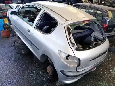 Здавання транспортного засобу PEUGEOT 206 FASTBACK (2A/C) 1.1 I року 2001 потужний HFX (TU1A)