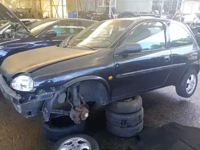 Hurda Aracı opel corsa b (s93) 1.7 d (f08, f68, m68) yılın 2000 güçlü 17 d (4ee1),x 17 d (4ee1)