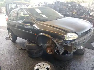 Hurda Aracı opel corsa b (s93) 1.7 d (f08, f68, m68) yılın 2000 güçlü 17 d (4ee1),x 17 d (4ee1)
