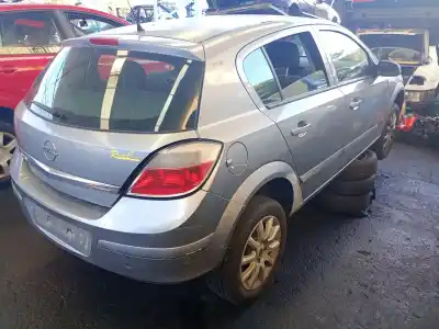 Véhicule à la ferraille opel astra h (a04) 1.6 (l48) de l'année 2006 alimenté z 16 xep