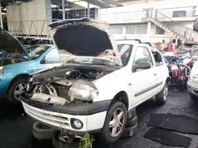 Veículo de Sucata renault clio ii fase ii (b/cb0) 1.9 dti diesel 80 cv / 59 kw do ano 2000 alimentado f9q h7