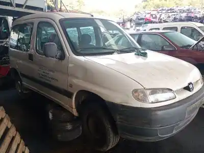 Veicolo di demolizione PEUGEOT PARTNER MONOSPACE (5_, G_) 1.9 D dell'anno 2000 alimentato WJZ