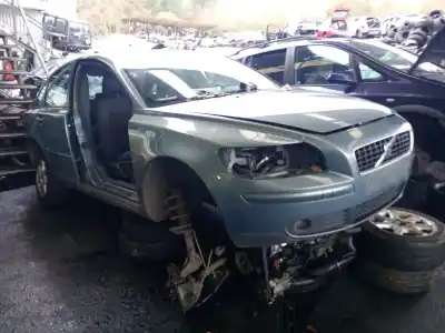 Veicolo di demolizione volvo s40 berlina 2.0 turbo cat dell'anno 2005 alimentato b 4204 t