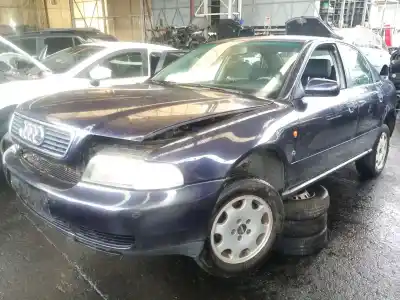 Verschrottungsfahrzeug AUDI A4 B5 (8D2)  des Jahres 1995 angetrieben 1Z