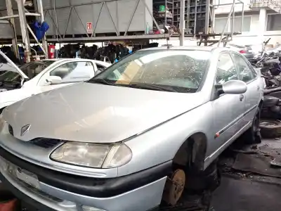 Véhicule à la ferraille RENAULT LAGUNA I (B56_, 556_)  de l'année 1994 alimenté F3R