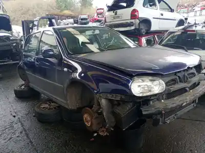Véhicule à la ferraille VOLKSWAGEN GOLF IV (1J1)  de l'année 2000 alimenté ALH