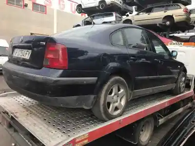 Veículo de Sucata VOLKSWAGEN PASSAT B5 (3B2) 1.9 TDI do ano 1996 alimentado AFN