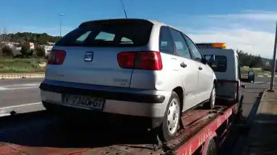 Veículo de Sucata seat                                               ibiza (6k1)                                                                                                                                                                                                                                                select                                                                                                                                                                                                                                                     do ano 1999 alimentado agp