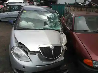 Veículo de Sucata lancia ypsilon (101) 1.4 16v oro (10.2006->) do ano 2008 alimentado 843a1000
