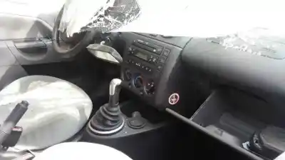 Здавання транспортного засобу ford fiesta (cbk) ambiente року 2002 потужний f6ja