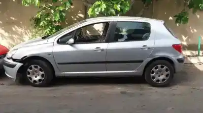 Veículo de Sucata peugeot 307 (s1) xr do ano 2003 alimentado rhy