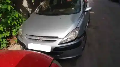 Veículo de Sucata peugeot 307 (s1) xr do ano 2003 alimentado rhy