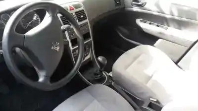 Veículo de Sucata peugeot 307 (s1) xr do ano 2003 alimentado rhy