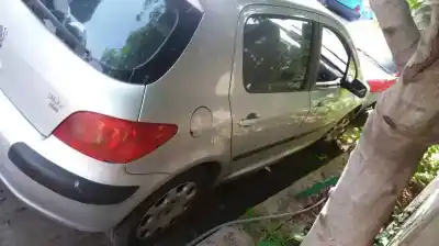 Veículo de Sucata peugeot 307 (s1) xr do ano 2003 alimentado rhy