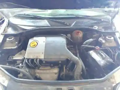 Veículo de Sucata renault clio ii fase i (b/cbo) 1.6 initiale (b/cbod) 90 cv / 66 kw do ano 1999 alimentado k7m744
