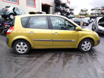 Scrapping Vehicle renault scenic ii confort authentique of the year 2003 powered k4m782
