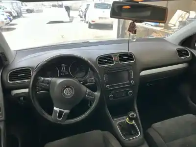 Veículo de Sucata volkswagen golf vi (5k1) 2.0 tdi do ano 2009 alimentado cbd