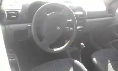 Утилизация автомобиля RENAULT CLIO II FASE II (B/CB0) Authentique года 2002 питание D4F712