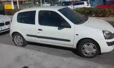 Утилизация автомобиля renault clio ii fase ii (b/cb0) authentique года 2002 питание d4f712