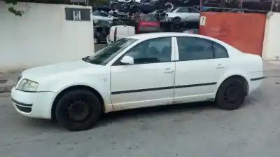 Здавання транспортного засобу skoda superb (3u4) classic року 2006 потужний bss