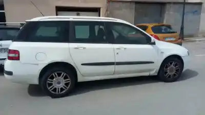 Veicolo di demolizione fiat stilo (192) 1.6 16v dell'anno 2004 alimentato 182b6000