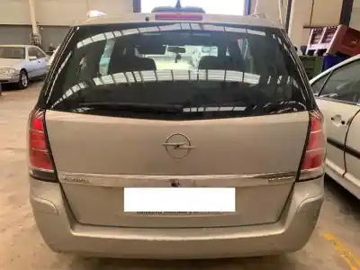 Sloopvoertuig opel zafira b cosmo van het jaar 2006 aangedreven z19dt