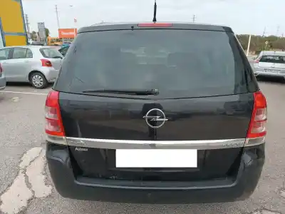 Scrapping Vehicle opel zafira b cosmo of the year 2011 powered a17dtj