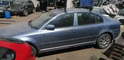 Здавання транспортного засобу skoda superb (3u4) classic року 2005 потужний awx