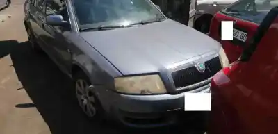 Здавання транспортного засобу skoda superb (3u4) classic року 2005 потужний awx
