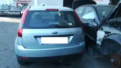 Veículo de Sucata ford fiesta (cbk) ambiente do ano 2003 alimentado f6ja