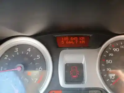 Здавання транспортного засобу renault clio iii pack authentique року 2006 потужний d4f740