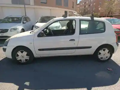 Утилизация автомобиля renault clio ii fase ii (b/cb0) authentique года 2003 питание d4f712